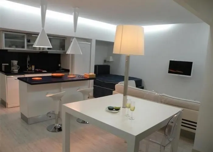 E Mar 4 * 波尔蒂芒