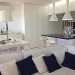 E Mar 4 Апартаменты
